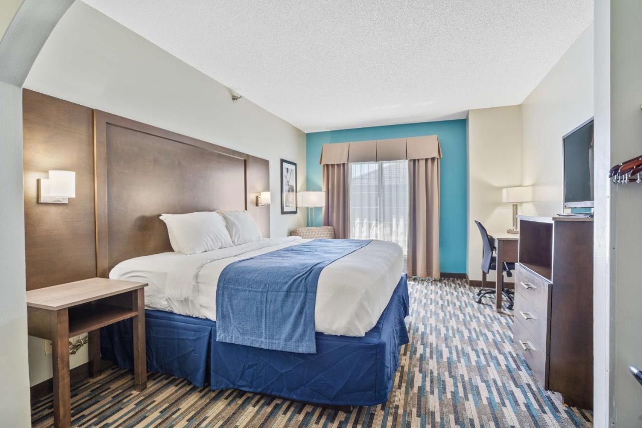 Blue Water Inn & Suites BW Signature Collection Sneads Ferry エクステリア 写真